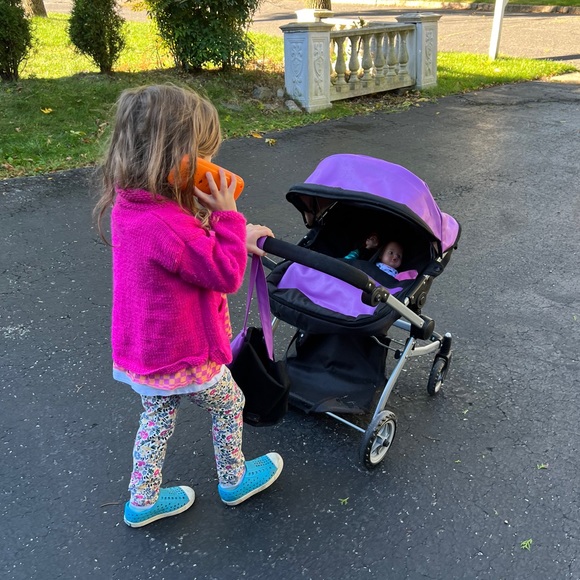 Meet your Posher, Megan - Picture 1 of 1